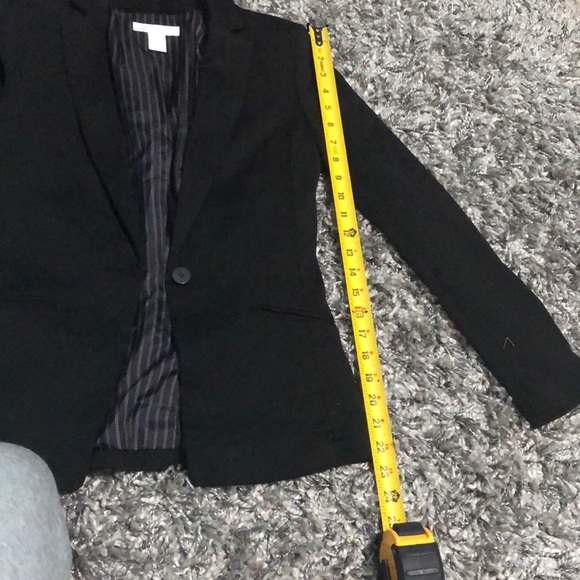 ✨H&M Fitted Blazer✨ - Picture 8 of 8